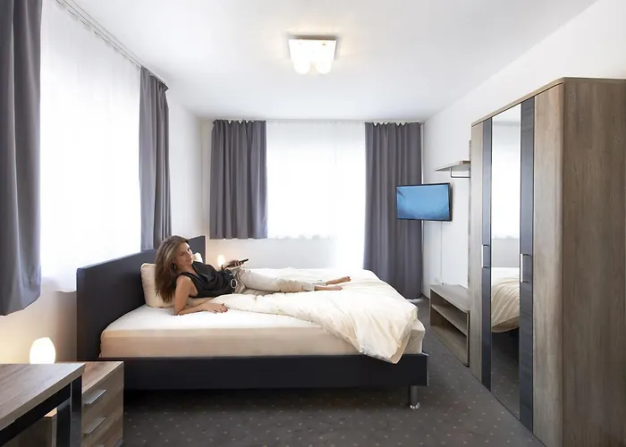 New In Hotel 3*