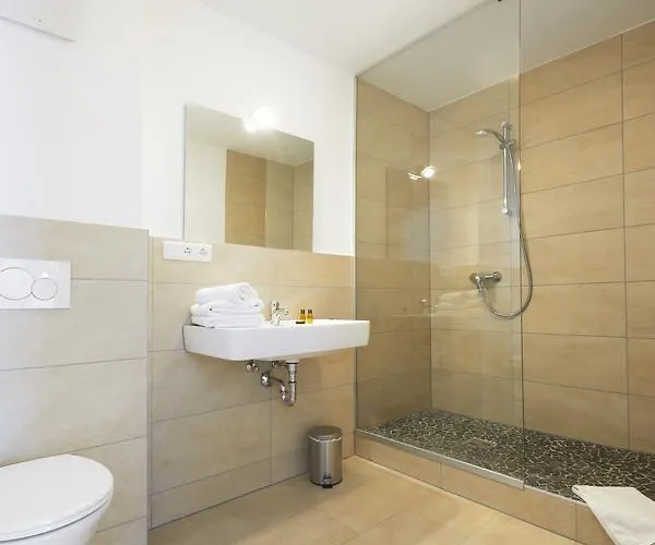 New In Hotel